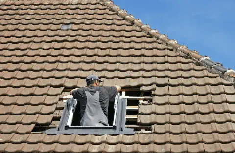 Pose de velux - Sainte-Colombe